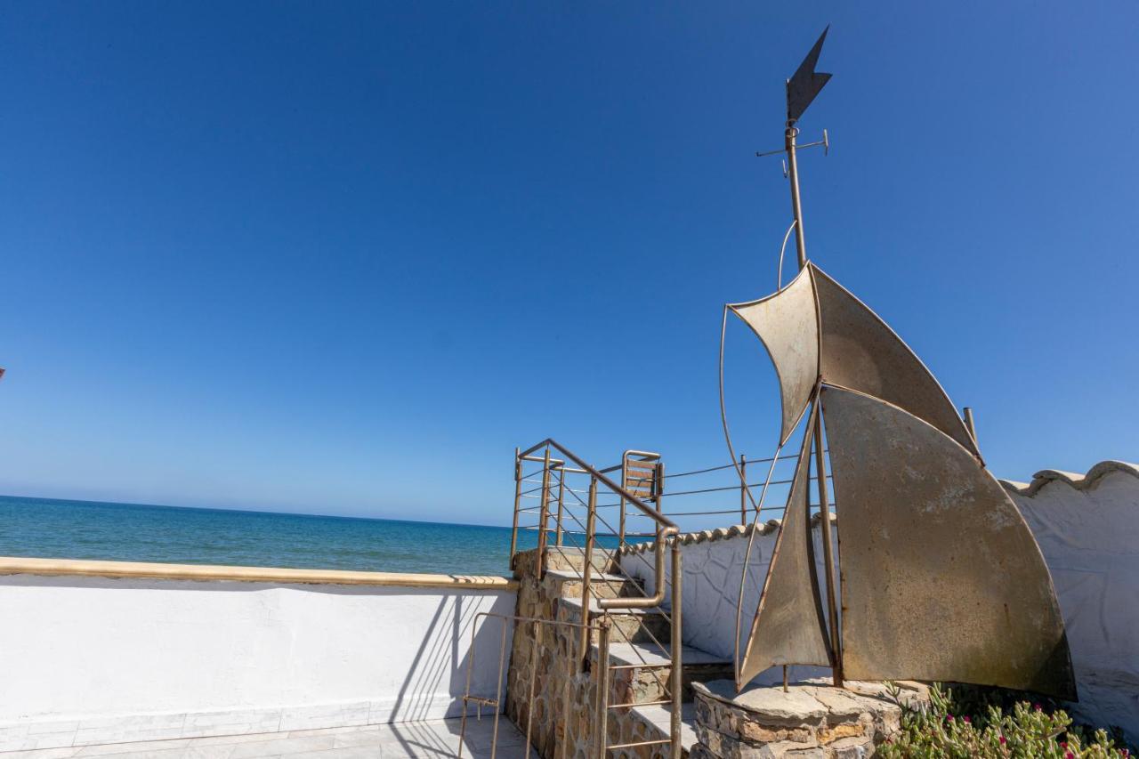 Casa Vacanza Barbera - In Riva Al Mare Villa ตรัปเปโต ภายนอก รูปภาพ