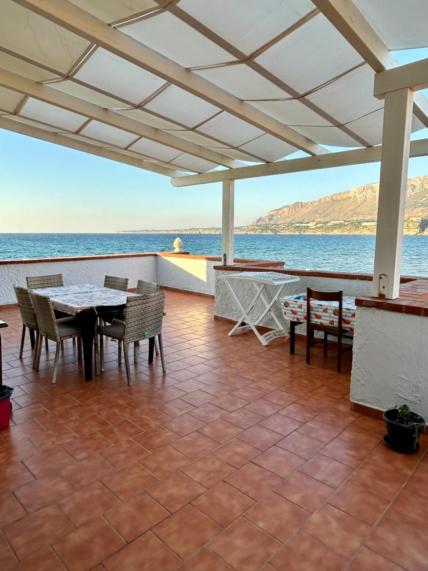 Casa Vacanza Barbera - In Riva Al Mare Villa ตรัปเปโต ภายนอก รูปภาพ