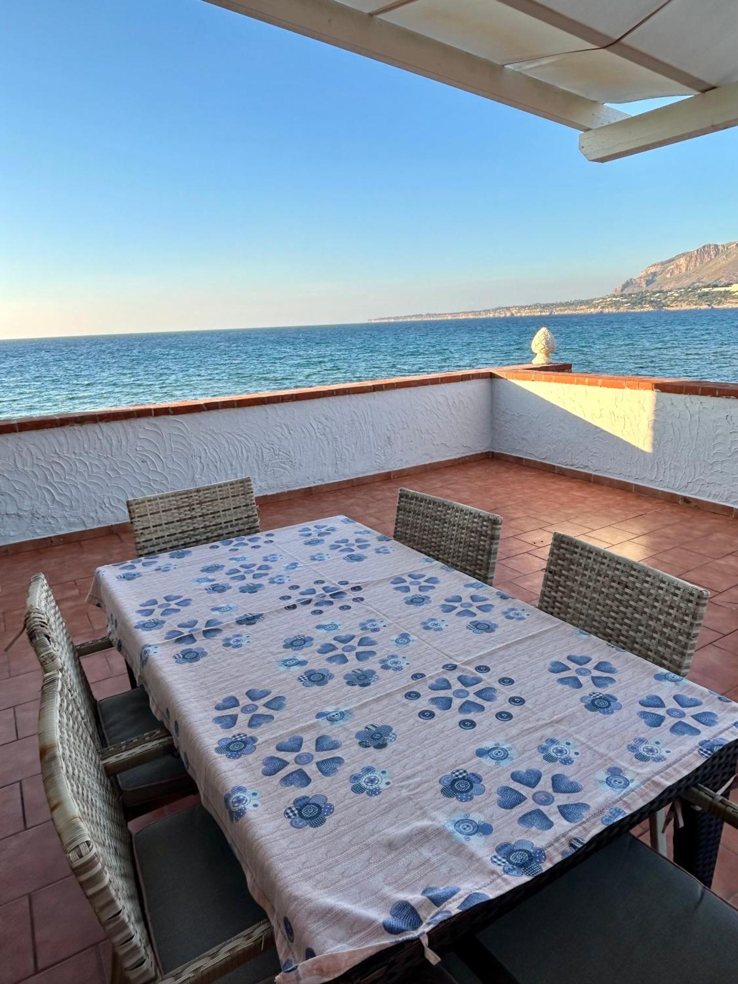 Casa Vacanza Barbera - In Riva Al Mare Villa ตรัปเปโต ภายนอก รูปภาพ
