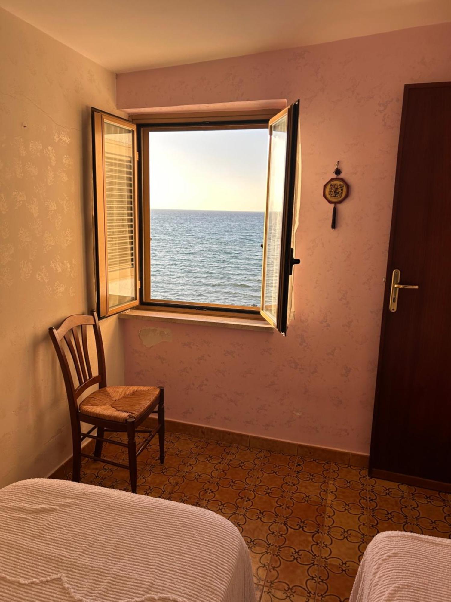 Casa Vacanza Barbera - In Riva Al Mare Villa ตรัปเปโต ภายนอก รูปภาพ