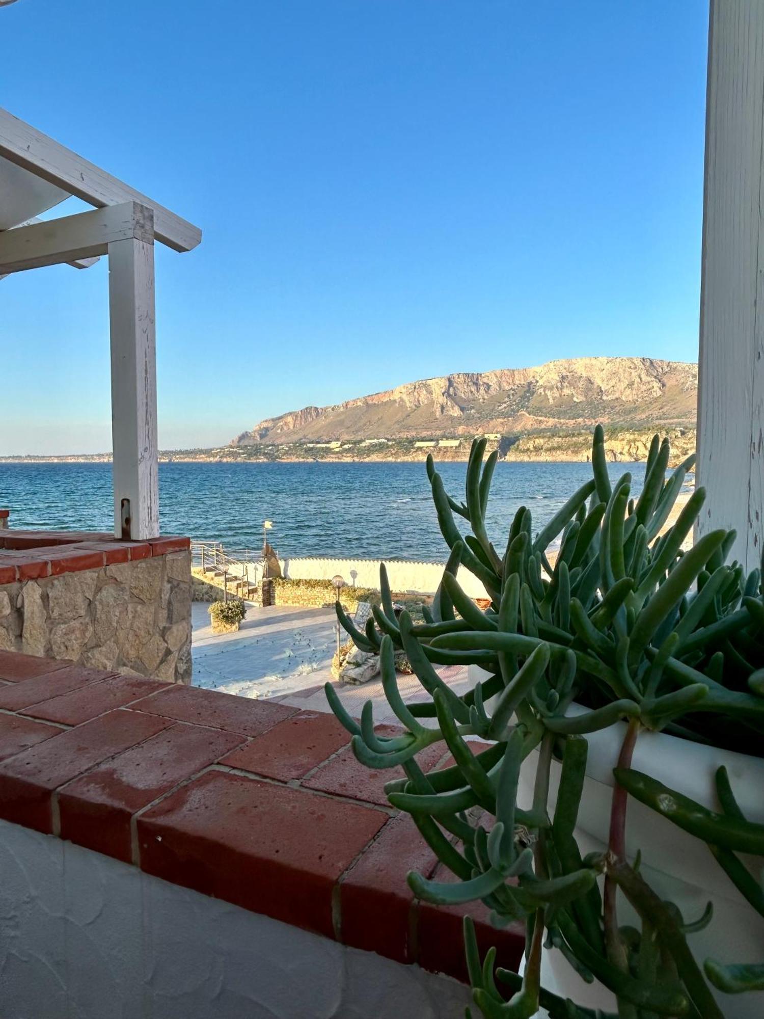 Casa Vacanza Barbera - In Riva Al Mare Villa ตรัปเปโต ภายนอก รูปภาพ